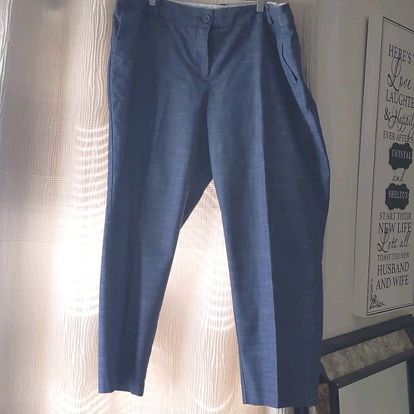 Trousers - Picture 3 of 3